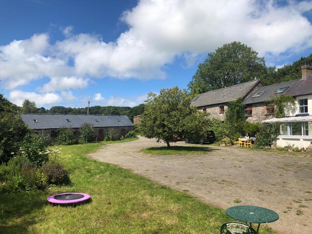 Gernos Farmhouse Llandysul Extérieur photo